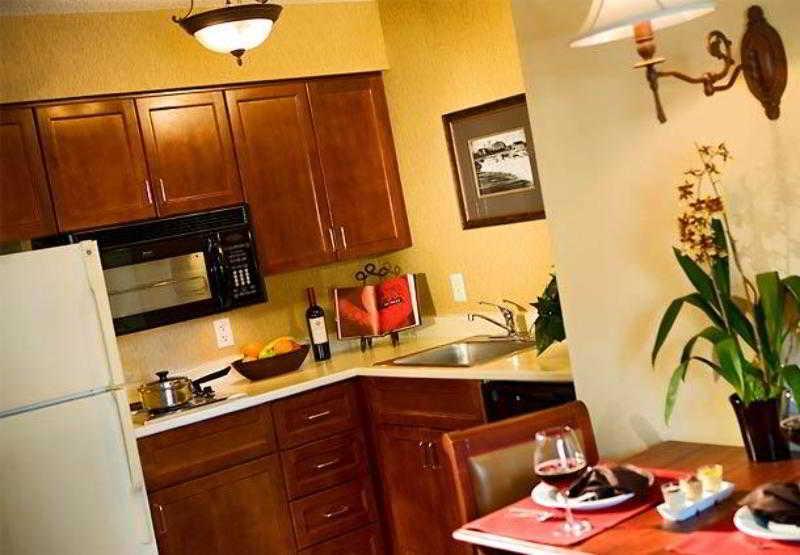 Downtown At The Depot Hotel 4*